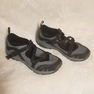 Chaco Outcross Evo MJ Hiking Water Shoe Black Gray
